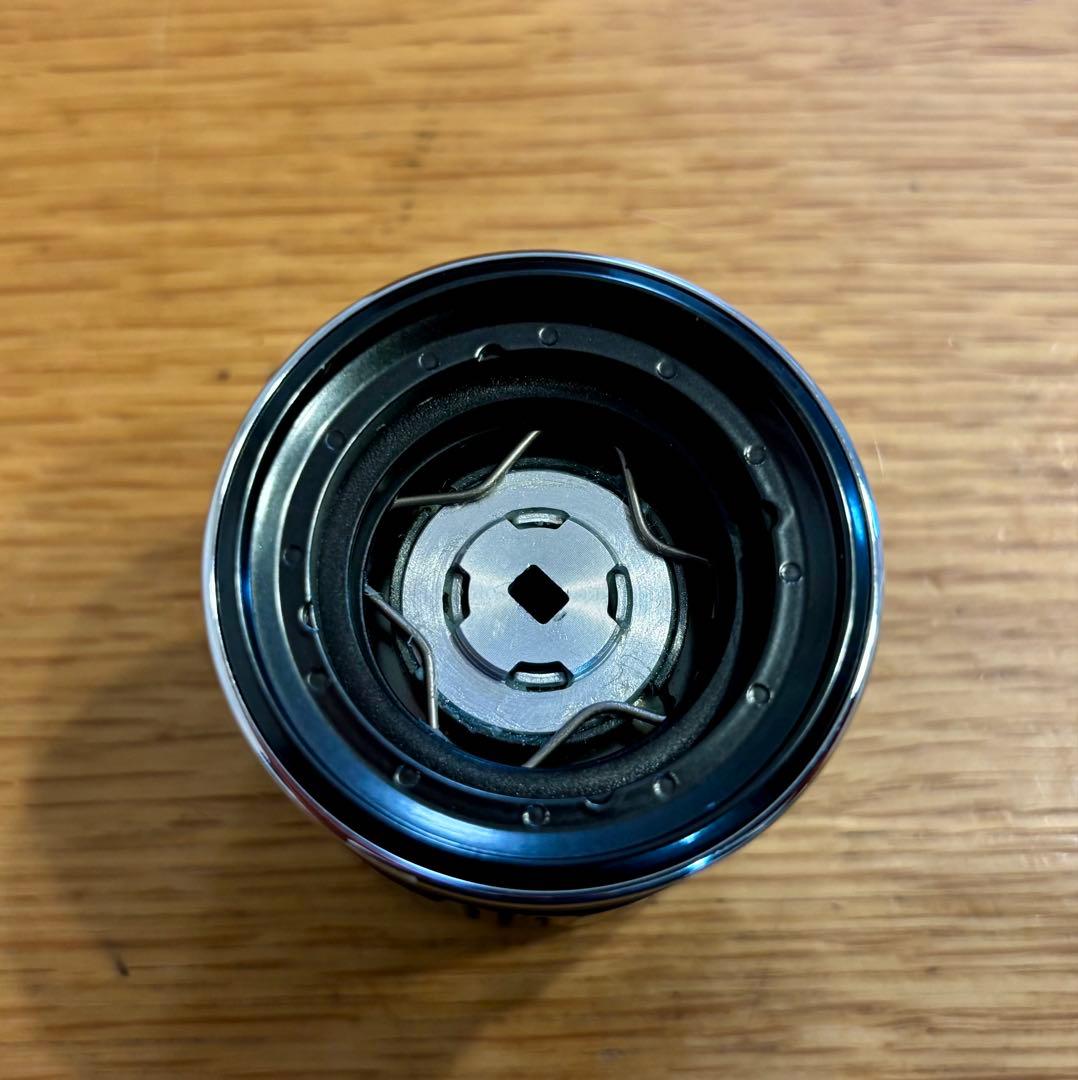 【値下げ】【送料無料】【ほぼ新品】22ステラ！C3000MHG純正スプール！