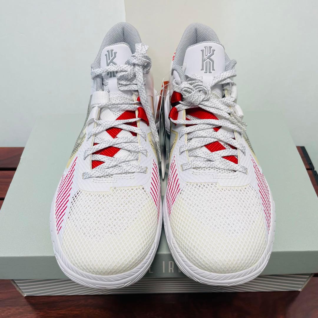 新品 NIKE スニーカー カイリー バスケットシューズ 25.5cm ナイキ