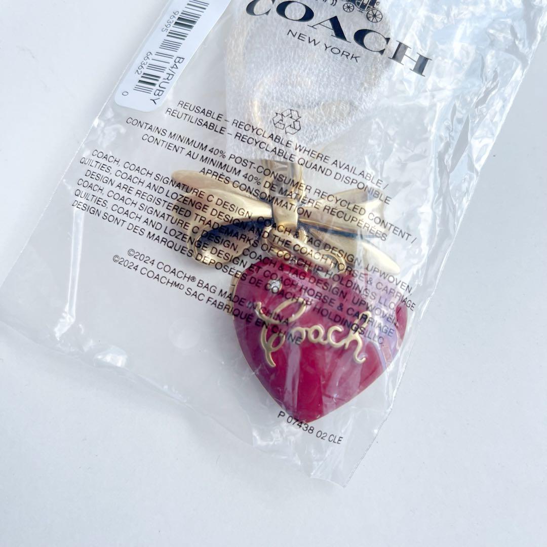 COACH ボウハートロケットバックチャーム　キーホルダー