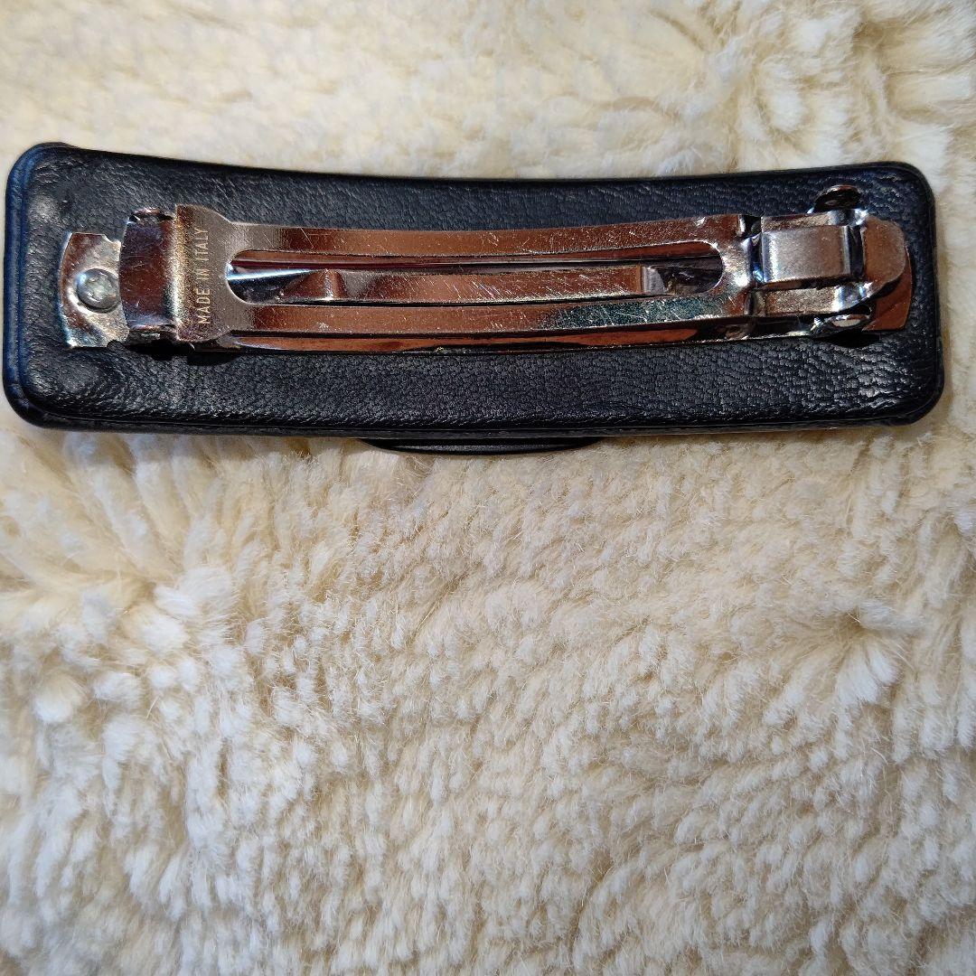 【Salvatore Ferragamo】黒のレザーバレッタ