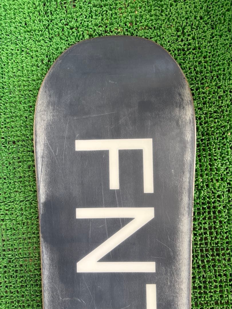 FNTC TNT 139cm スノーボード