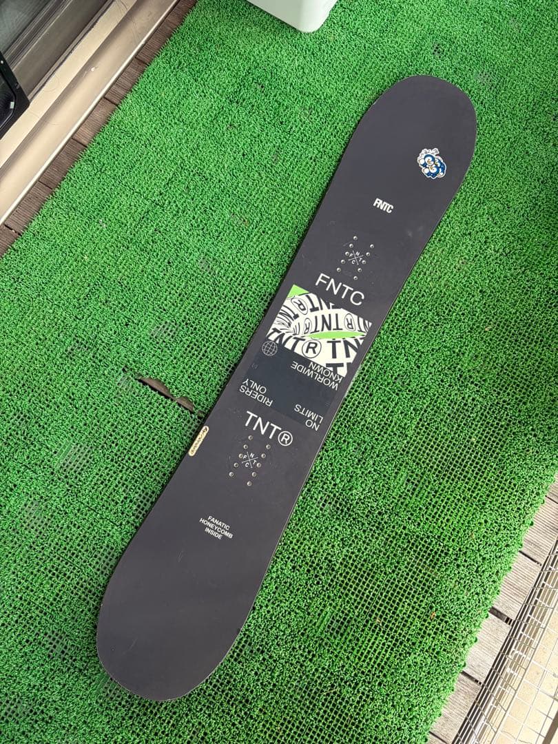 FNTC TNT 139cm スノーボード