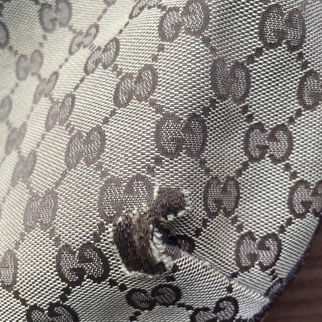GUCCI ベージュキャンバスショルダーバッグ