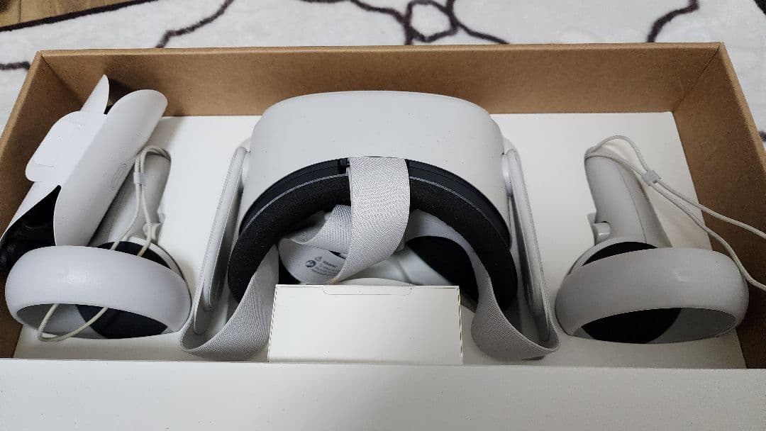  Quest 2 VRヘッドセット(ストラップ付き)