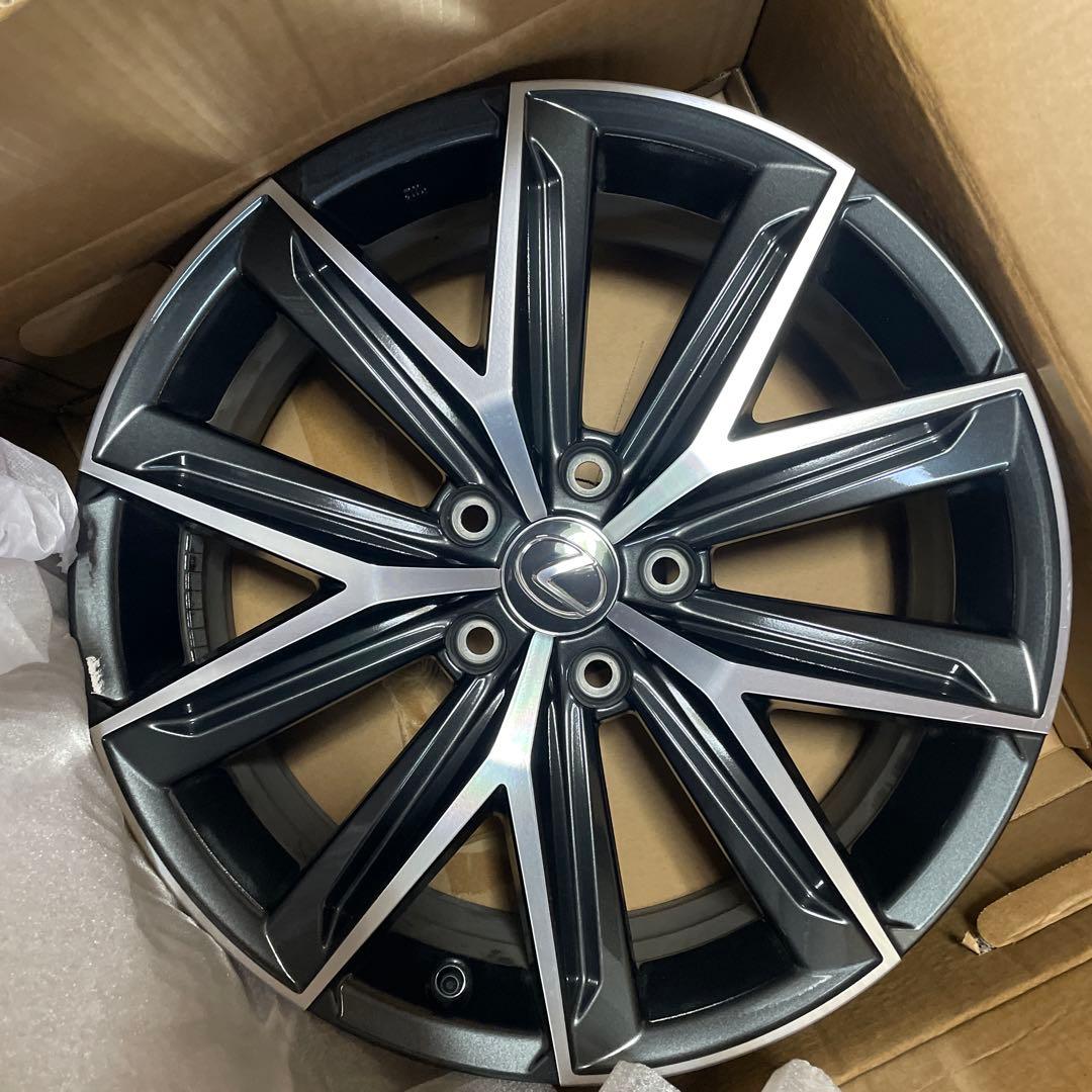 新車外しLexus LBXクール18インチ ホイール 送料込みのお値引き価格‼️