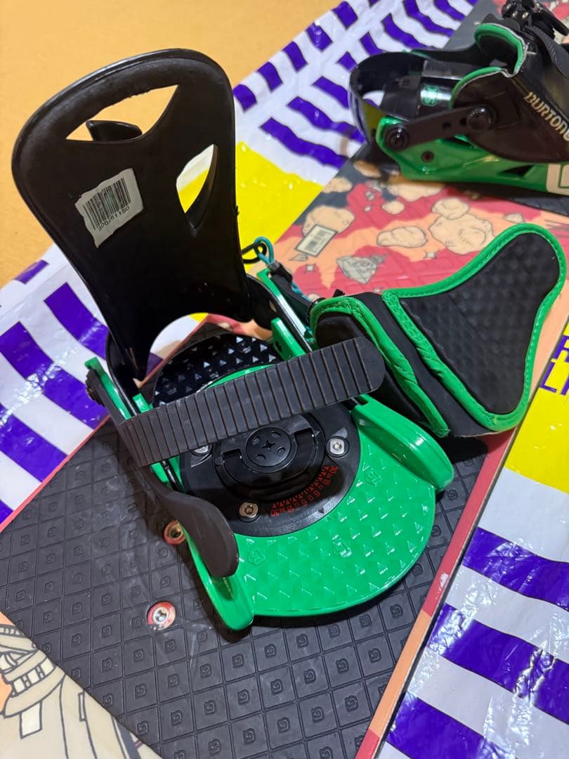 Burton kidsスノーボードセット（ボード120cm、ブーツ20.5cm）