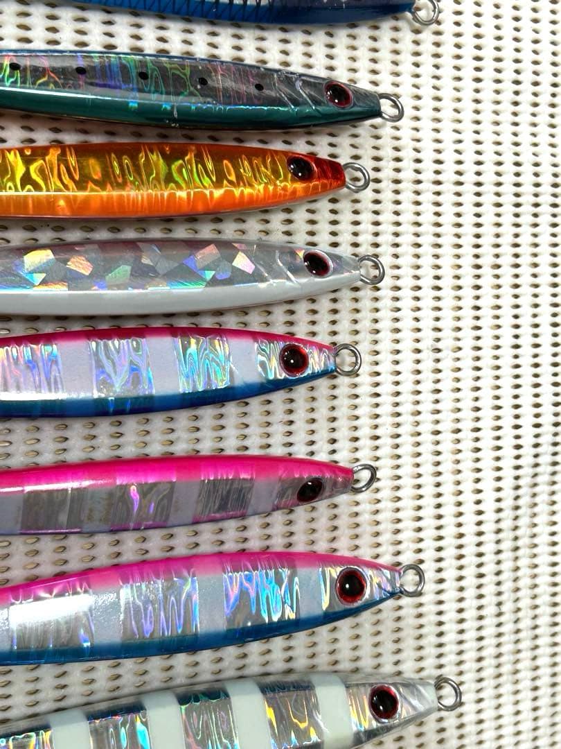 シャウト　ショーテル、イッセイ、ネコメタル