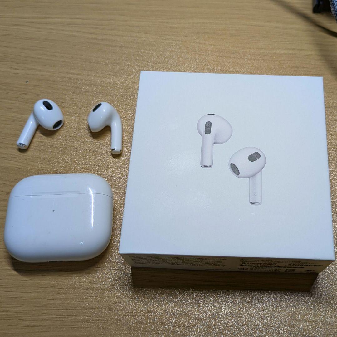 Apple AirPods 第3世代