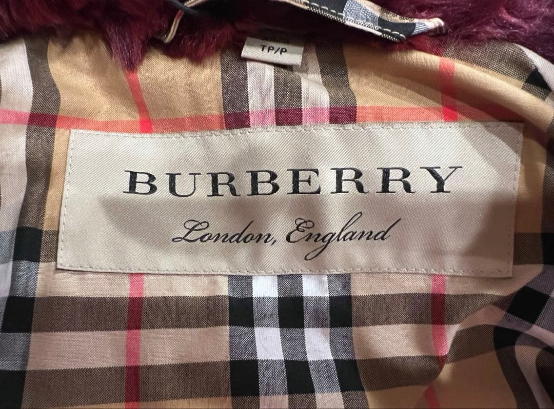 クリスマスSALE☆新品未使用タグ付き BURBERRY バーバリー ケープ