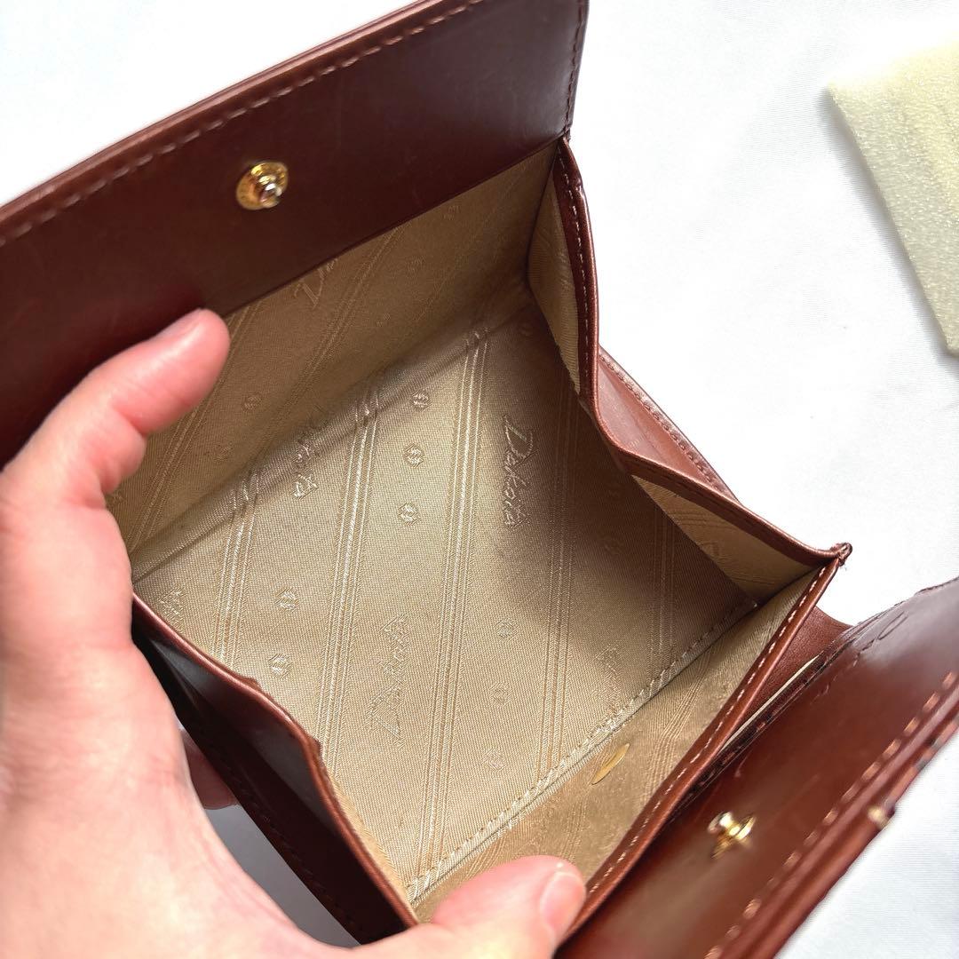 【美品】DAKOTA ダコタ ミモザ ボタニカル柄型押し二つ折り財布 ブラウン
