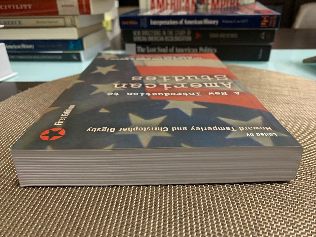 洋書 A New Introduction to American Studies