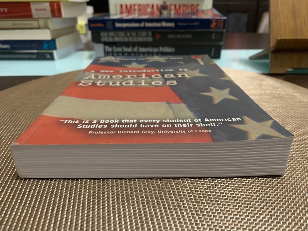 洋書 A New Introduction to American Studies