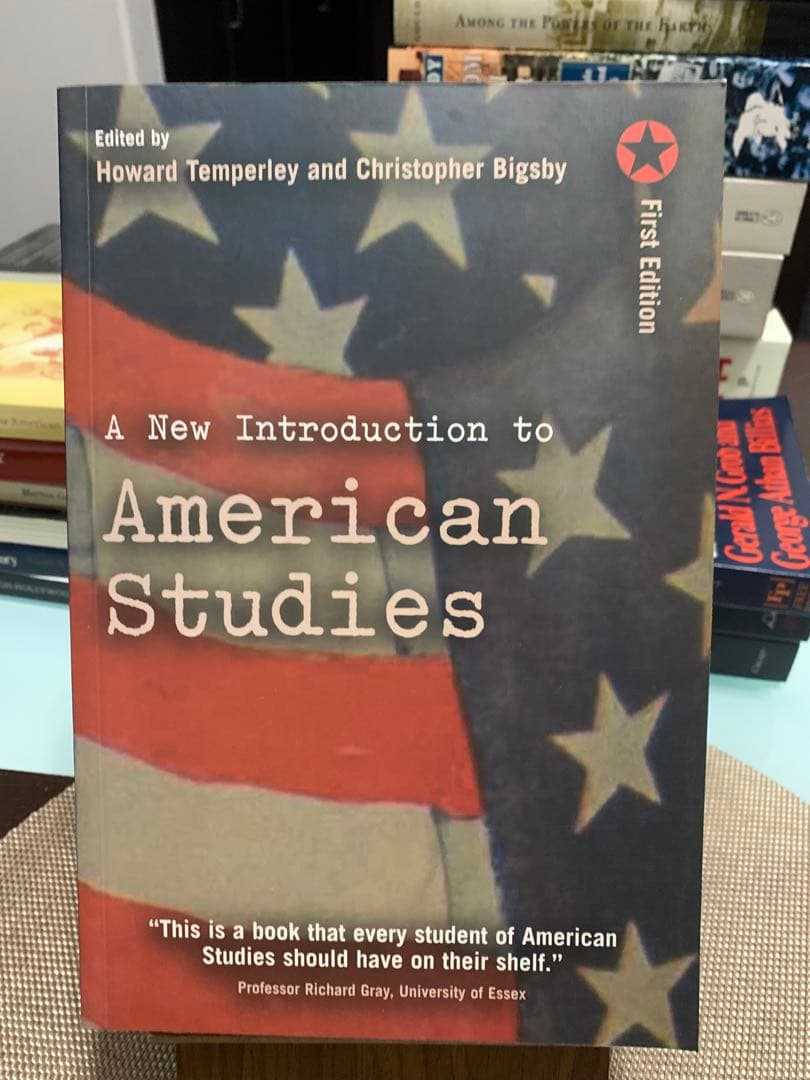 洋書 A New Introduction to American Studies