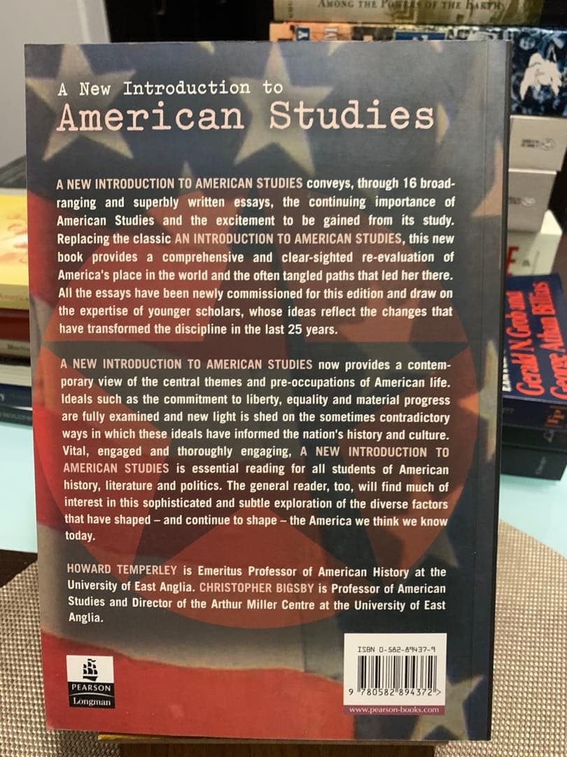 洋書 A New Introduction to American Studies