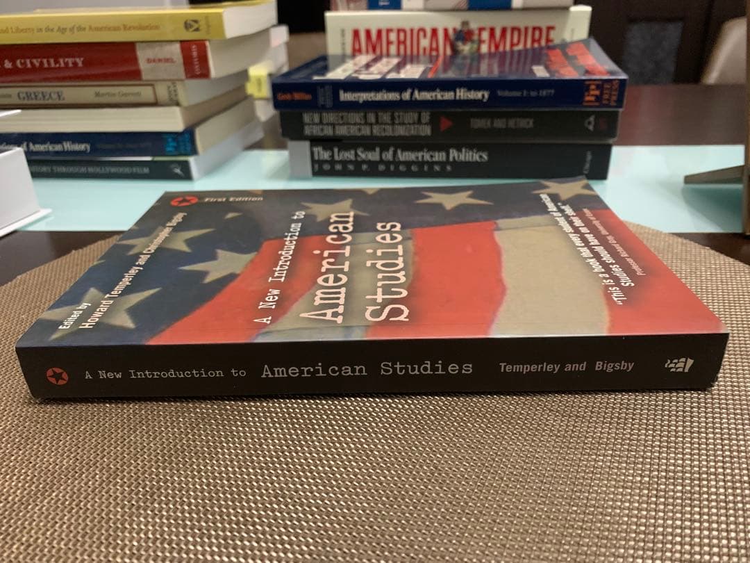 洋書 A New Introduction to American Studies