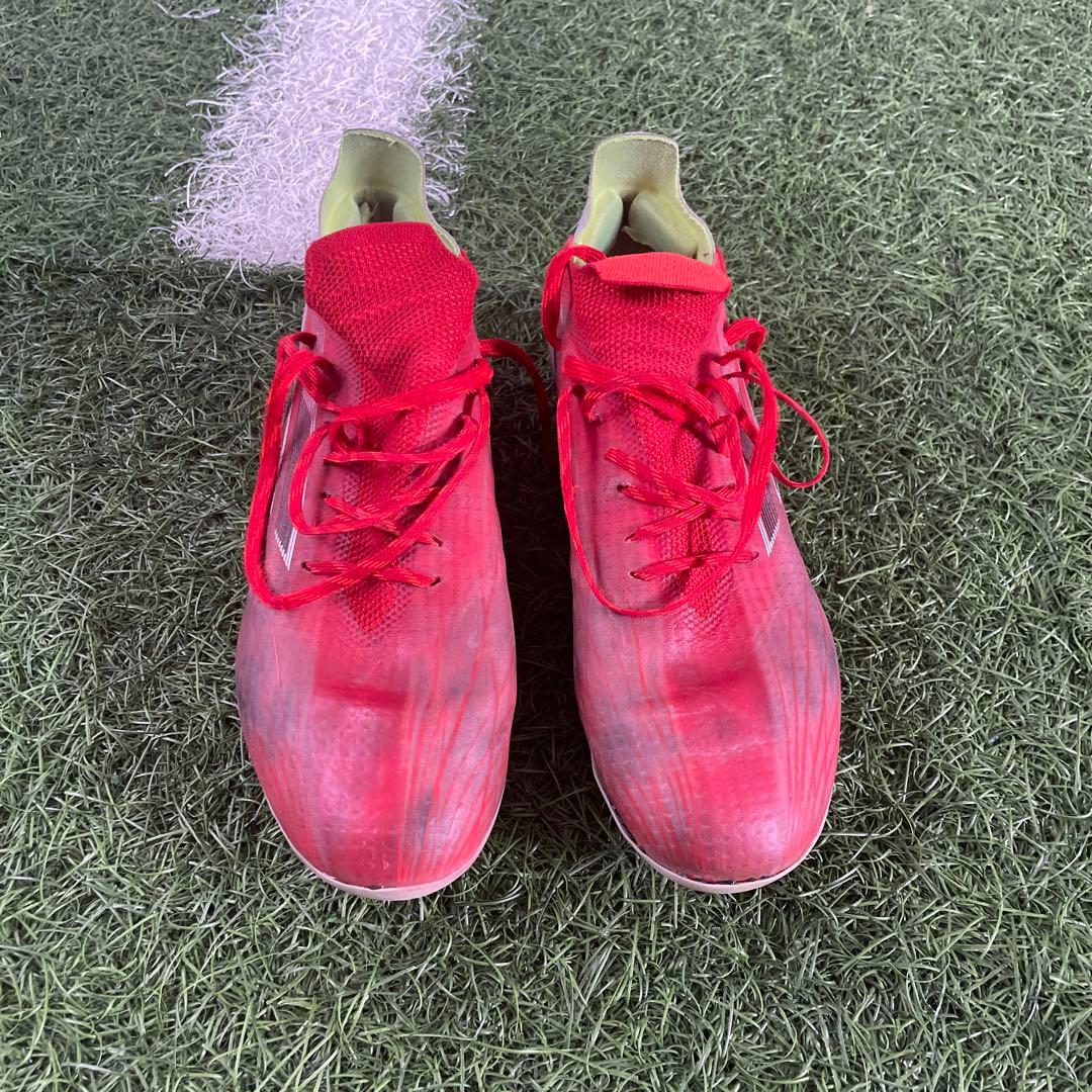 adidasのXトップモデル