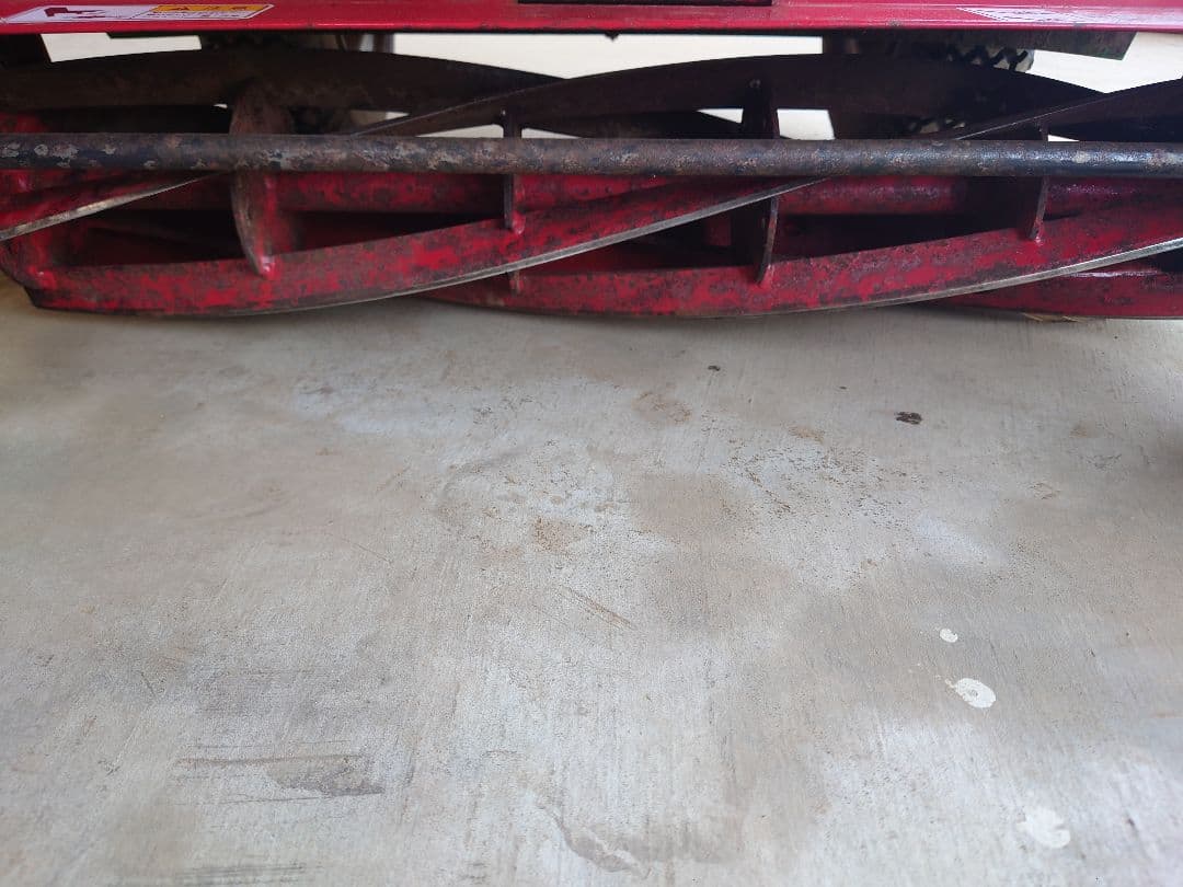 バロネス　LM81 芝刈機