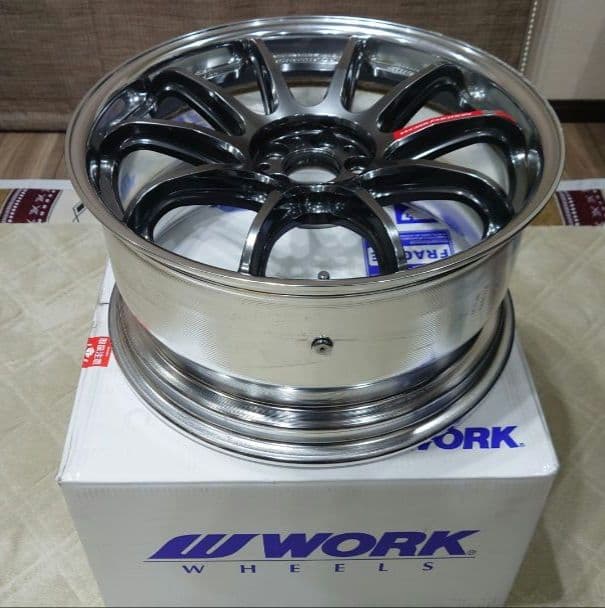 WORK EMOTION ZR10 18インチ ホイール