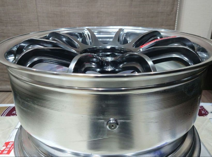 WORK EMOTION ZR10 18インチ ホイール