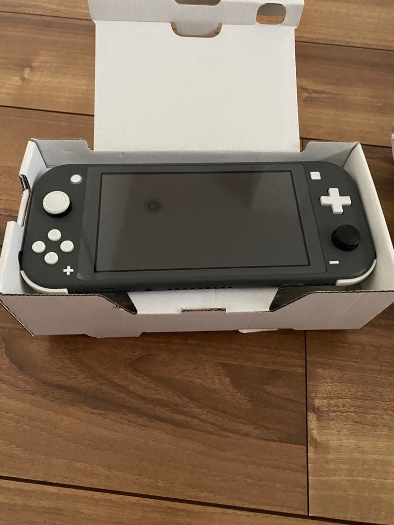 Nintendo Switch スイッチ　Lite グレー