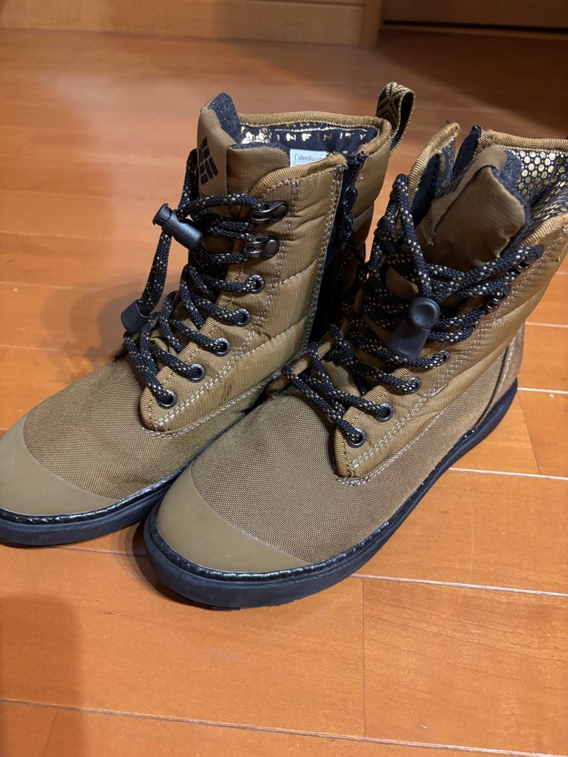 本日セールColumbia ザップランドスノーブーツ