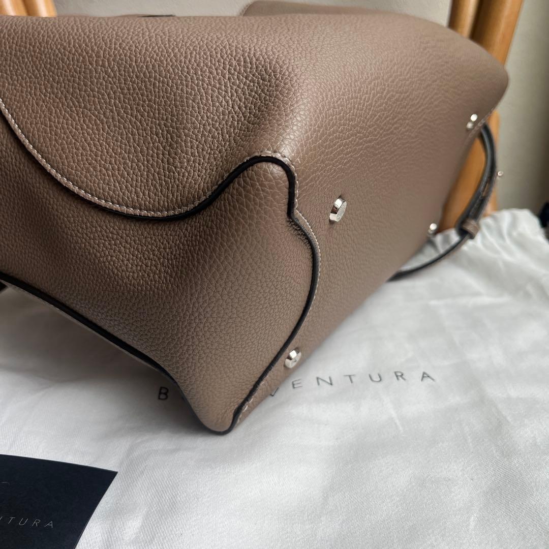 ボナベンチュラバッグ　ミアトート27 エトープ美品