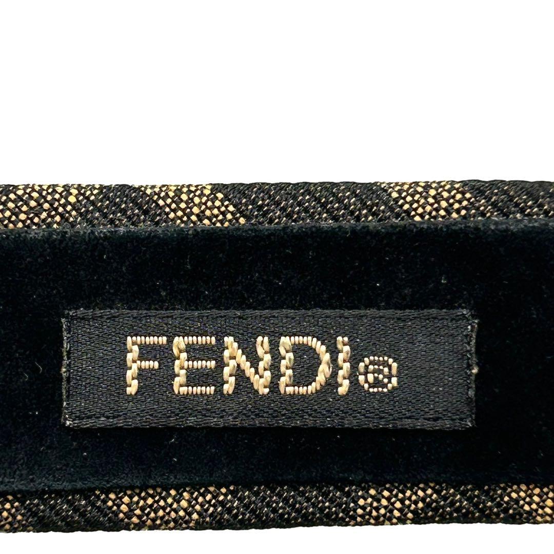 【極美品】フェンディ カチューシャ ズッカ柄 FFロゴ ブラウン 黒 キャンバス