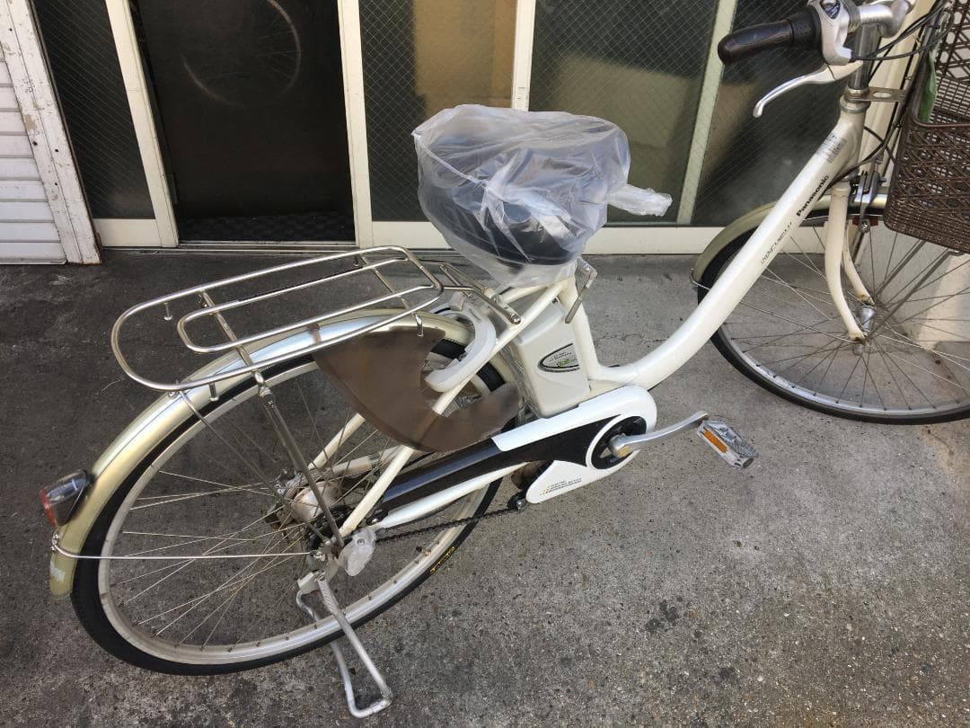 地域限定送料無料　ビビ　ライトユー　8,9AH　軽量車　白　神戸市　電動自転車