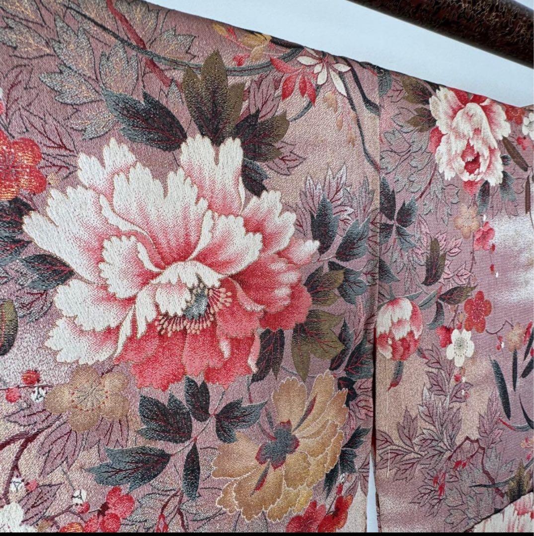 タイムセール！袷正絹着物　お召　147cmくすみピンク牡丹　個性的　アンティーク