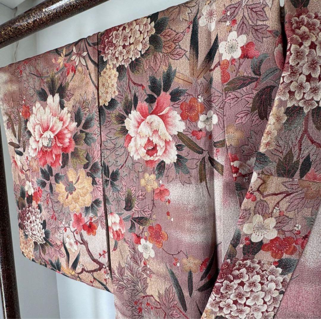 タイムセール！袷正絹着物　お召　147cmくすみピンク牡丹　個性的　アンティーク