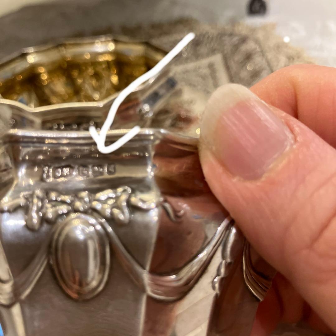 ロココ英国シルバー　純銀　アンティーク　リボンガーランドのソルト入れ　2個セット