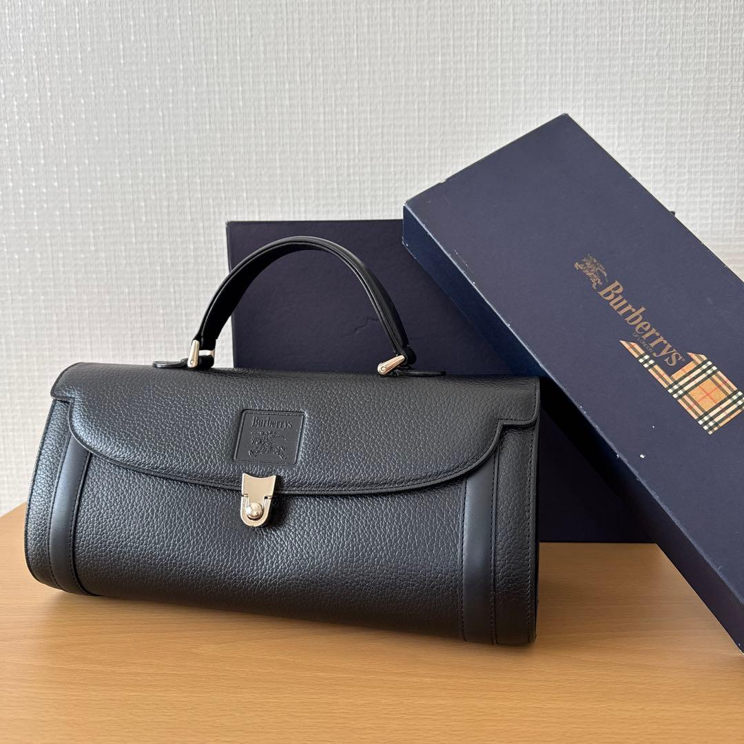 未使用品★Burberrys ブラック ドラムバッグ 箱付き