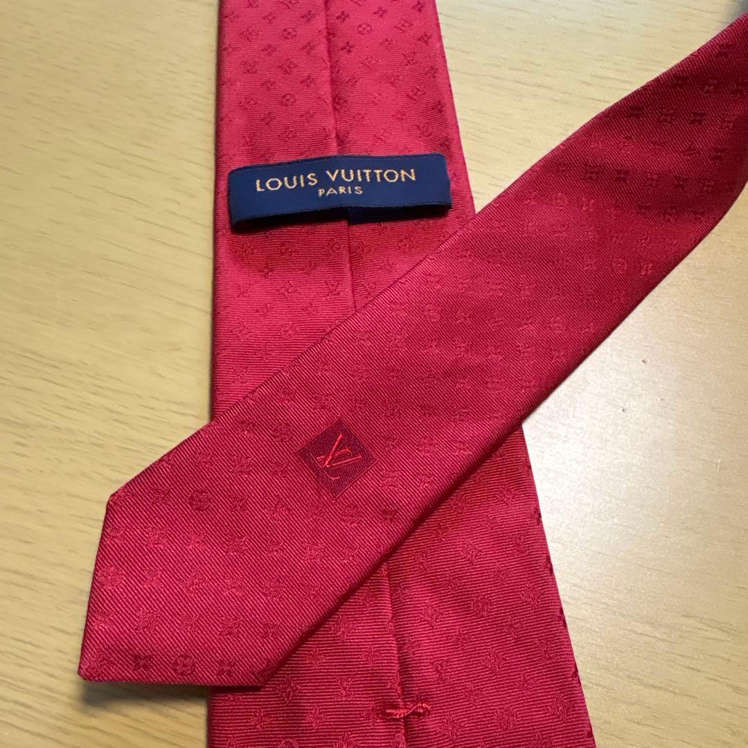 LOUIS VUITTONメンズネクタイ今日中発送可能です⭐︎