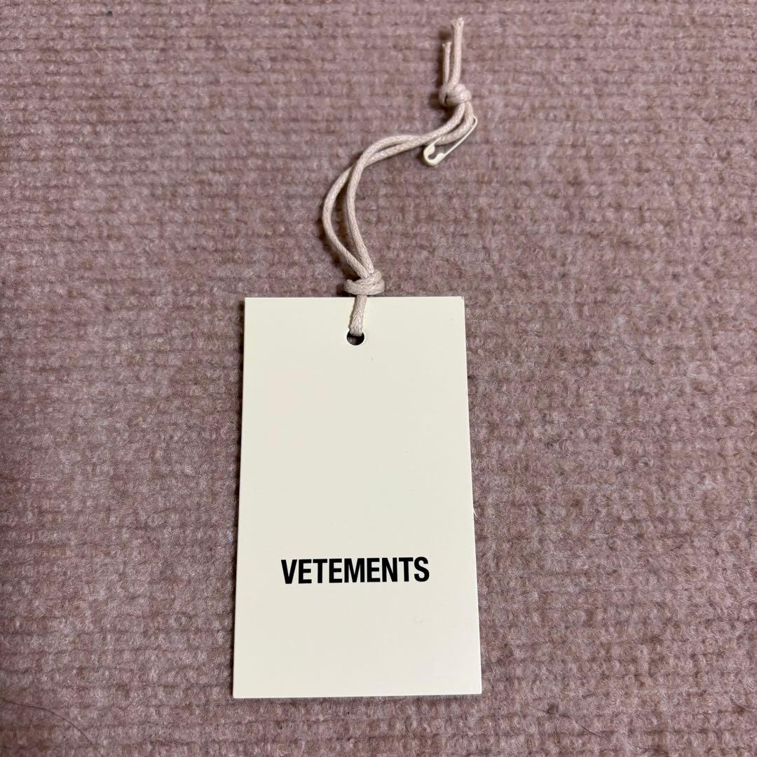 VETEMENTS インサイドアウトTシャツ　Mサイズ　オフホワイト　タグあり