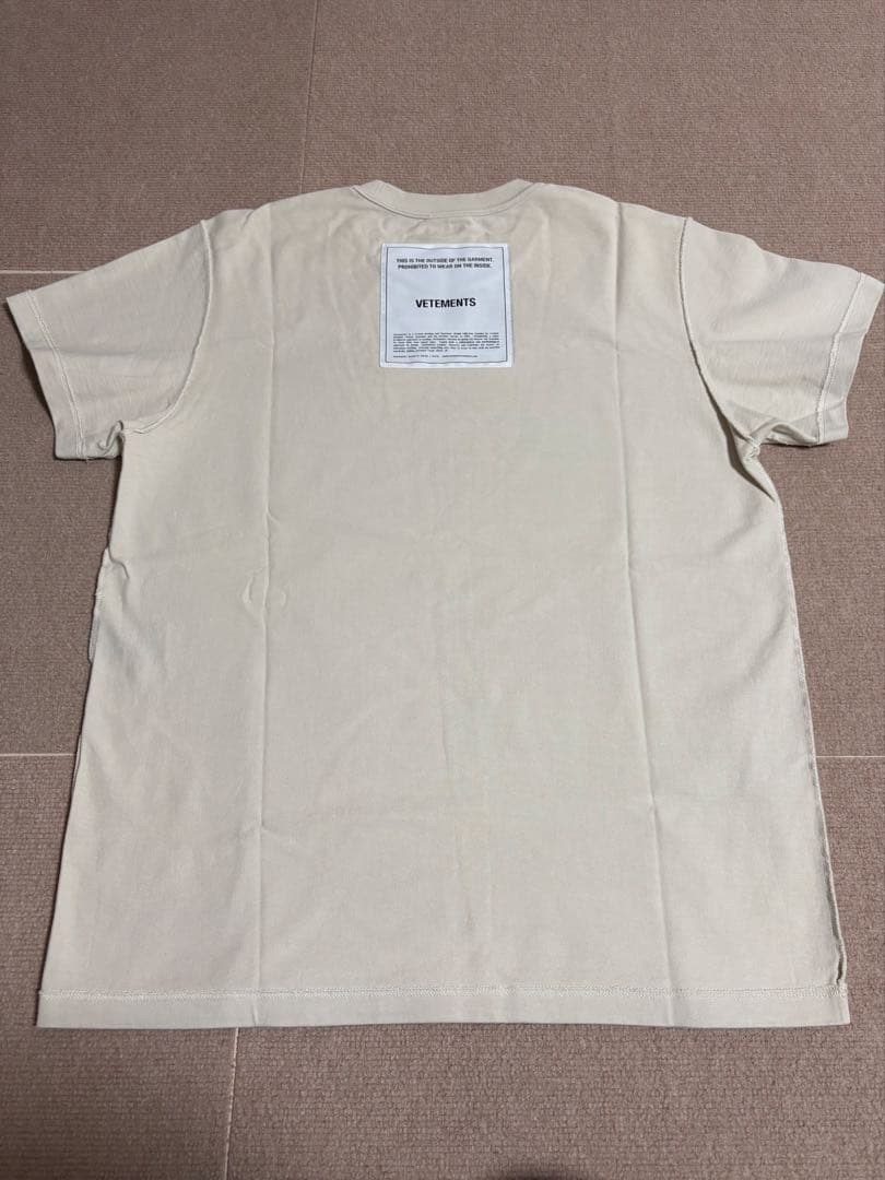VETEMENTS インサイドアウトTシャツ　Mサイズ　オフホワイト　タグあり