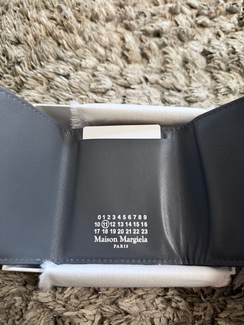 『美品』MAISON MARGIELA メゾンマルジェラ三つ折り財布　黒