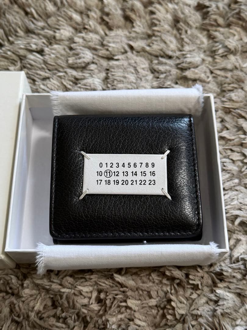 『美品』MAISON MARGIELA メゾンマルジェラ三つ折り財布　黒