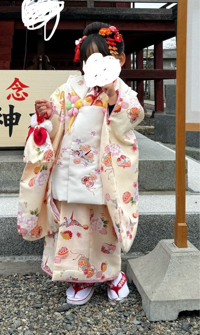 七五三着物　髪飾り　アイシャドウ