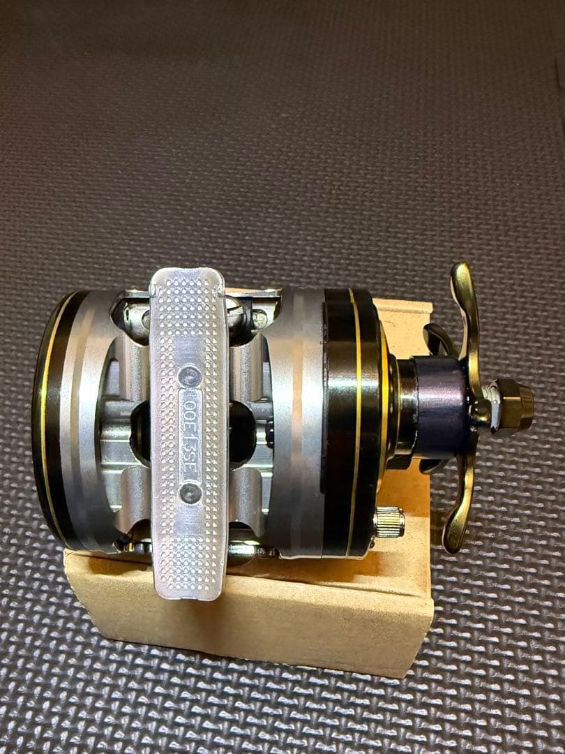 アブ モラムZX3601 MAG アブガルシア 左ハンドル アンバサダー