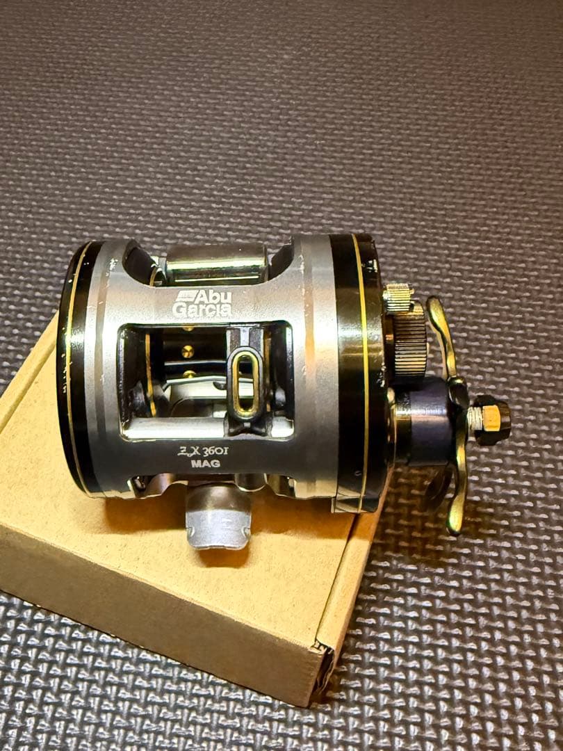 アブ モラムZX3601 MAG アブガルシア 左ハンドル アンバサダー