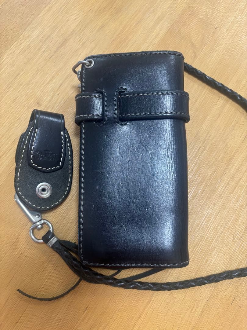 ブラックレザーウォレットチェーンアルバカーキシルバーコンチョ