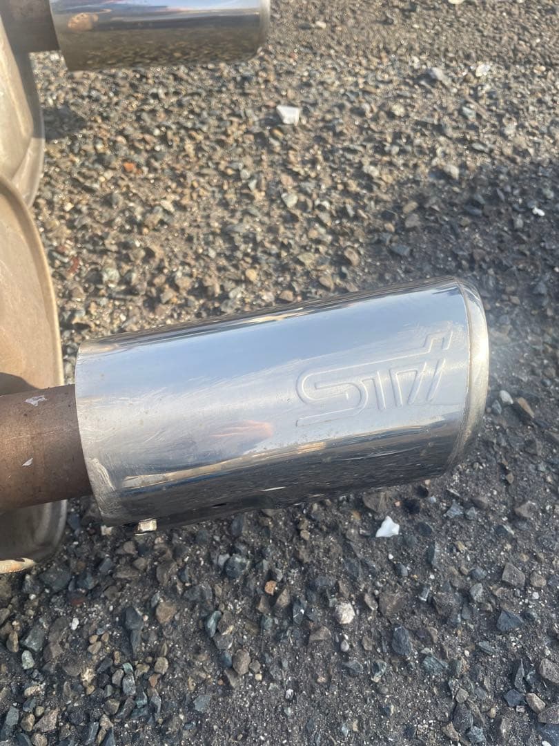 BRG レガシィDIT2.0 リアのみ純正マフラー