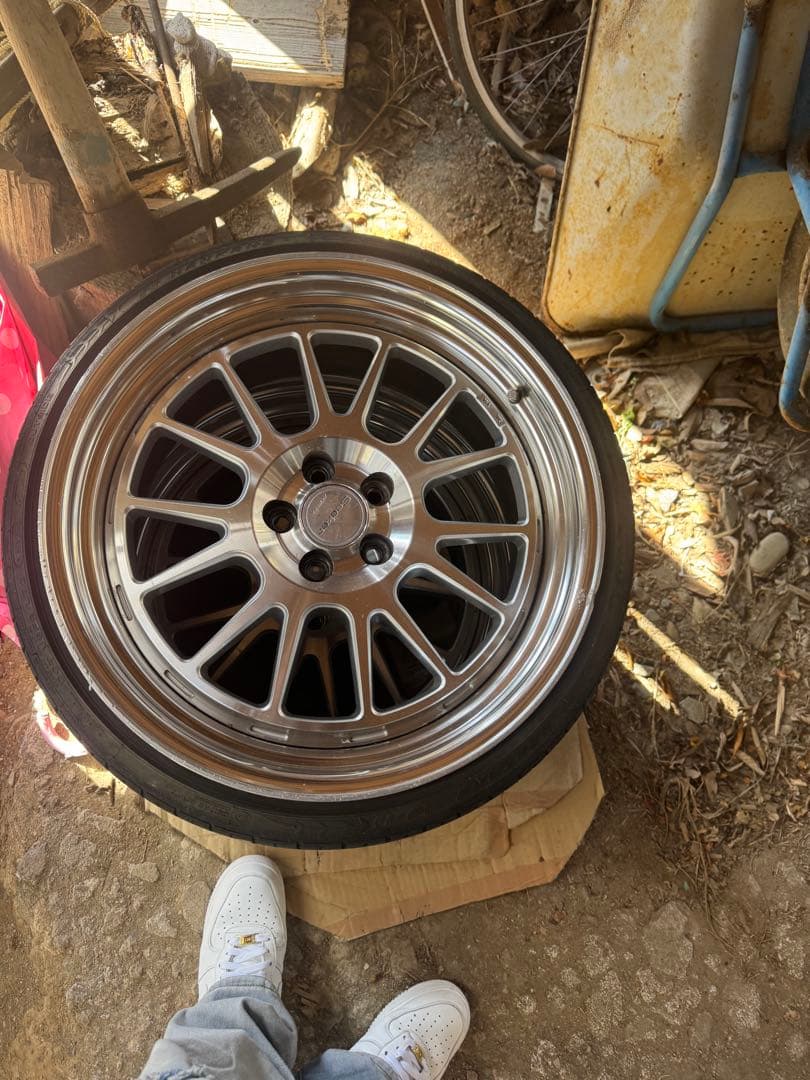 18インチ シルバー