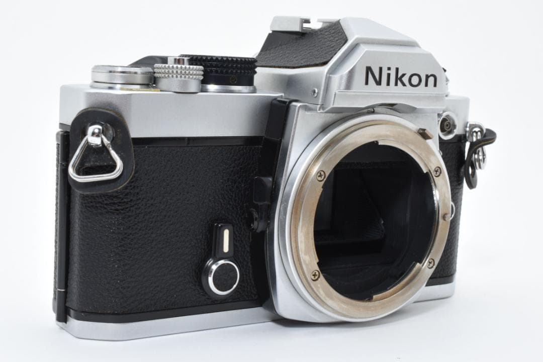 超美品 NIKON FM シルバー フィルムカメラ　モルト新品交換済 M258