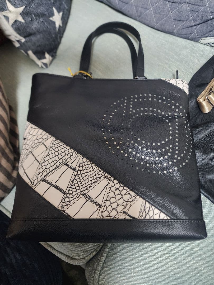 BEAUGRAND ボーグラン クロコダイルトートバッグ ブラック オフホワイト