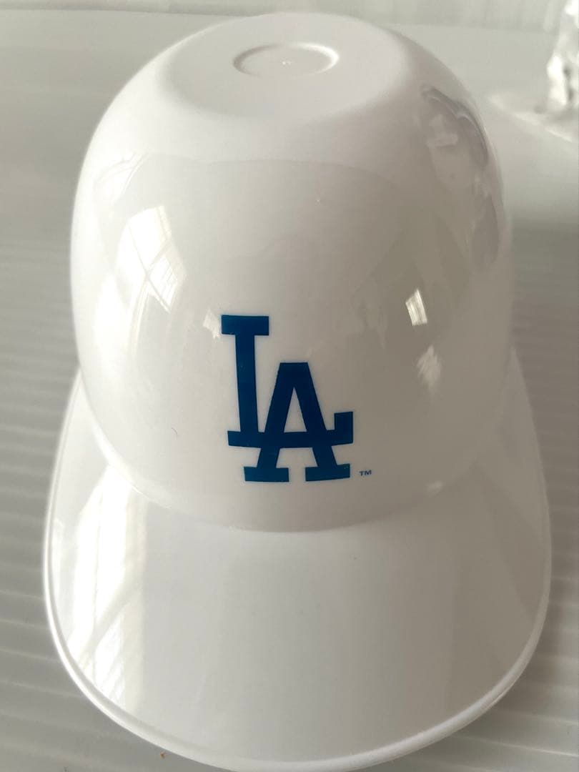 ハローキティーナイト ドジャース50周年記念コラボ キティー人形