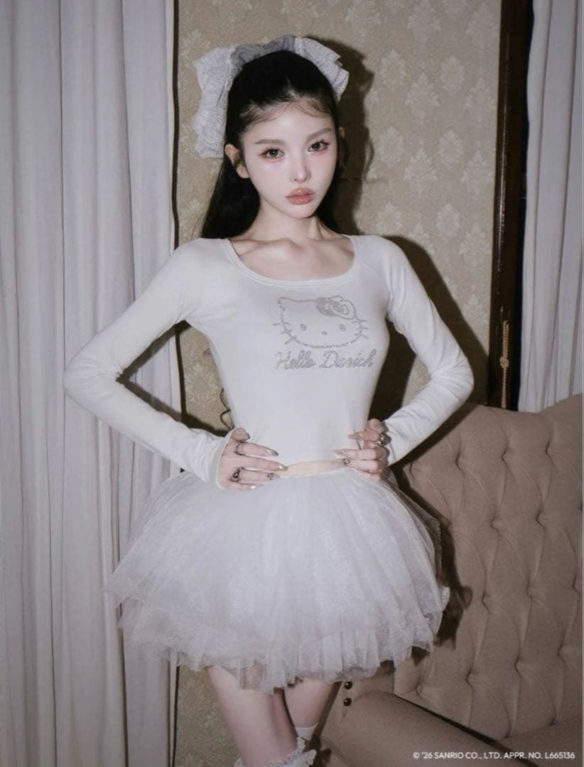 【新品タグ付き】Darich Hello DarichコンパクトロングTシャツ