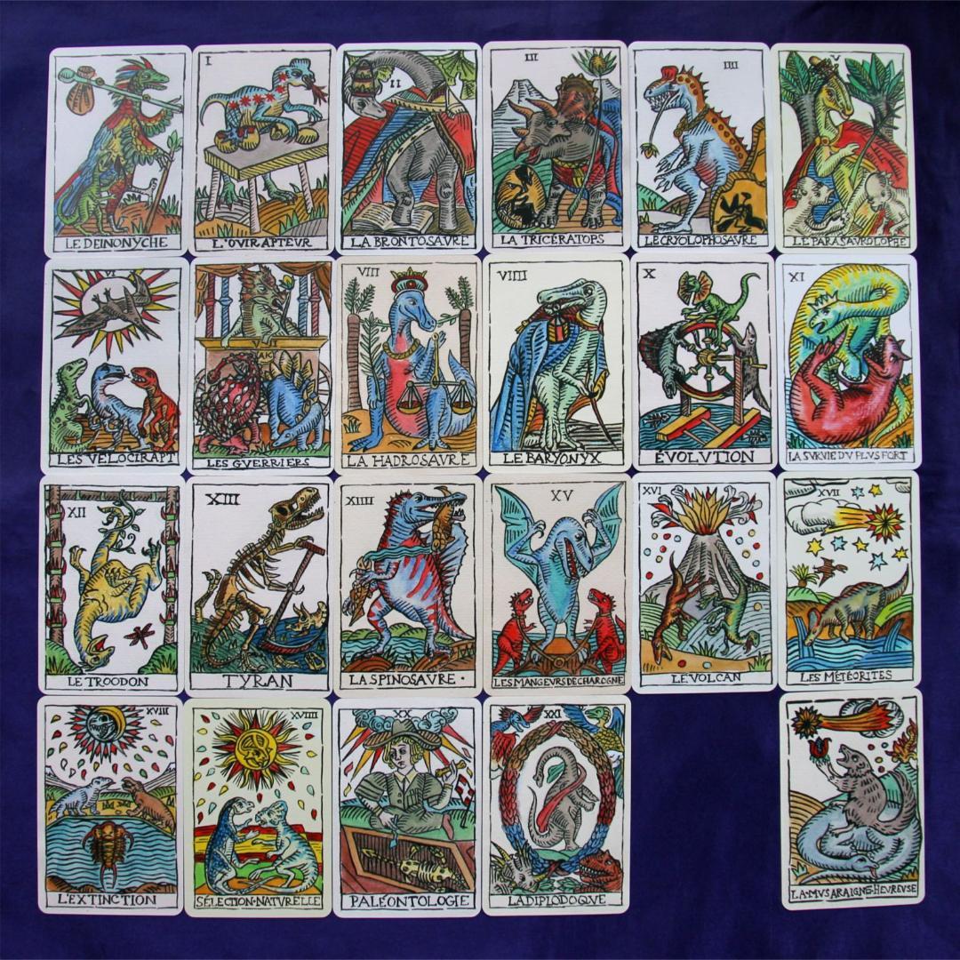 【正規品タロットカード】超貴重デッキ✨入手困難品✨マルセイユ版初の恐竜タロット