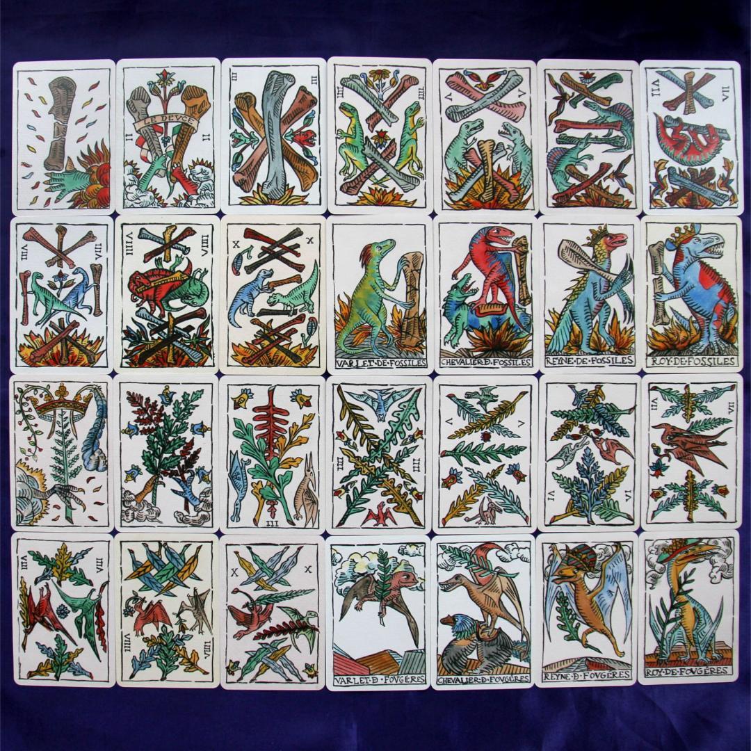 【正規品タロットカード】超貴重デッキ✨入手困難品✨マルセイユ版初の恐竜タロット