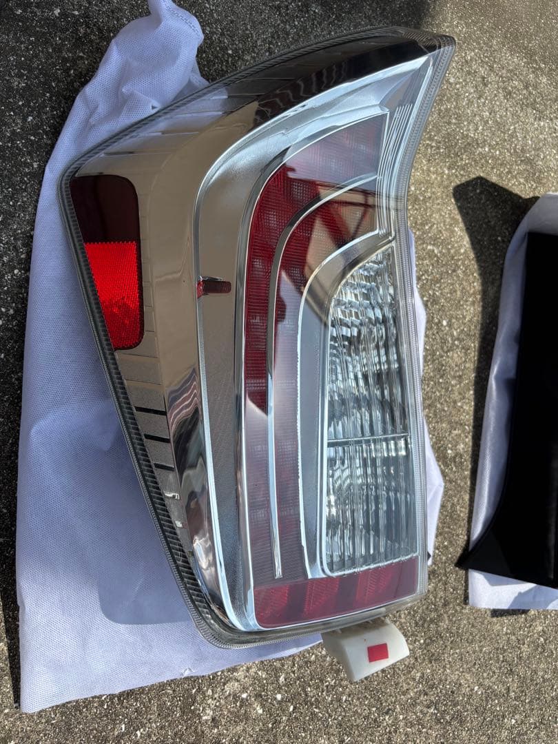 T*ん様 30プリウス 後期　usテールランプ　社外